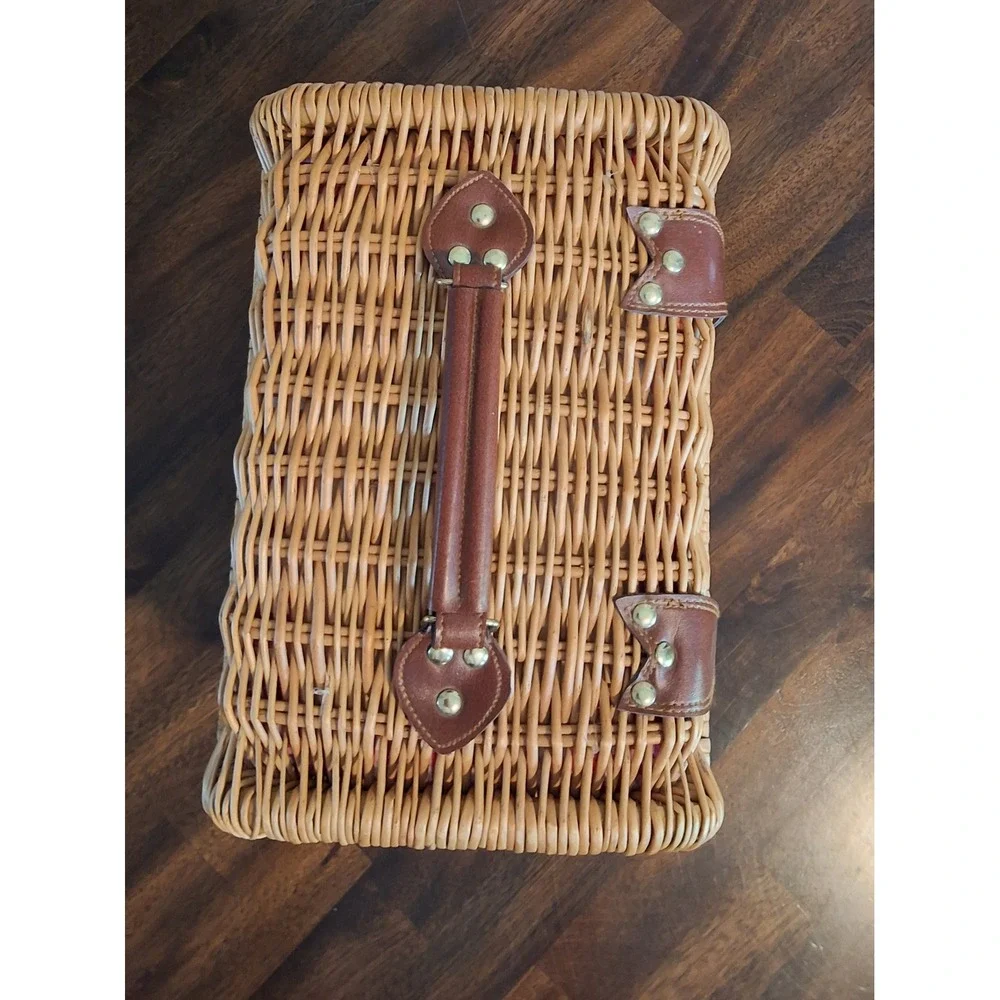 Picnic Time Wicker Picnic Basket Set for 2 Wine Glasses Cork Puller & Napkins